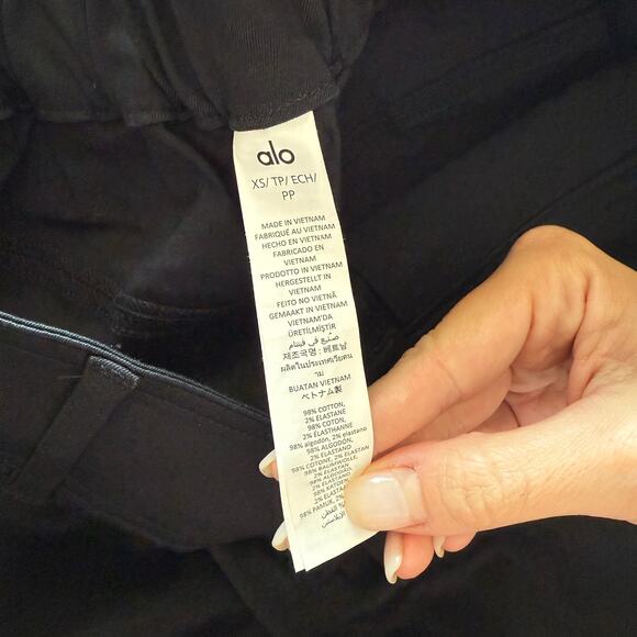 Alo Yoga Wanderlust Wide Leg Trouser - Picture 4 of 4